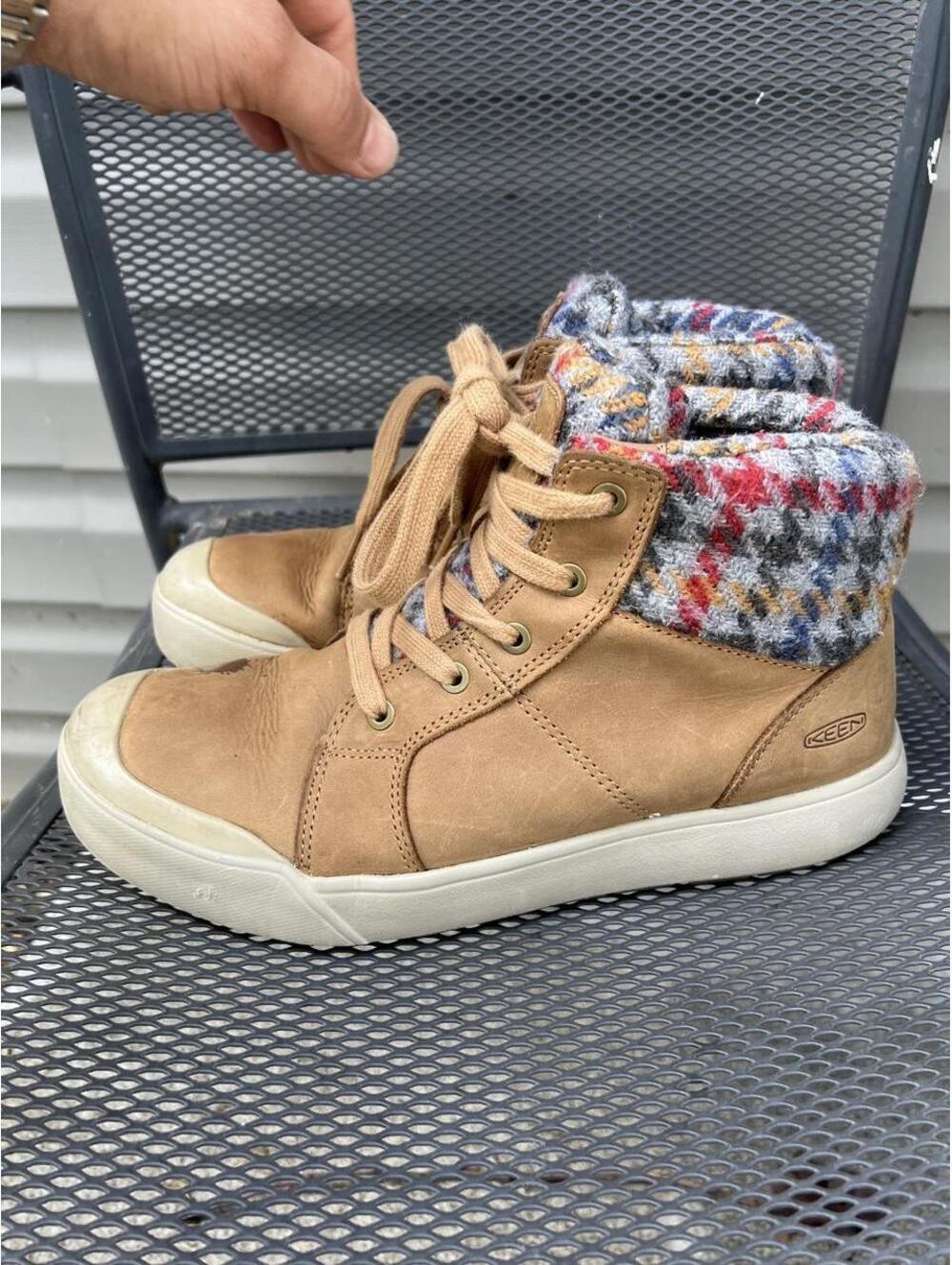 KEEN women's tan & brown high top with plaid lining size 10
